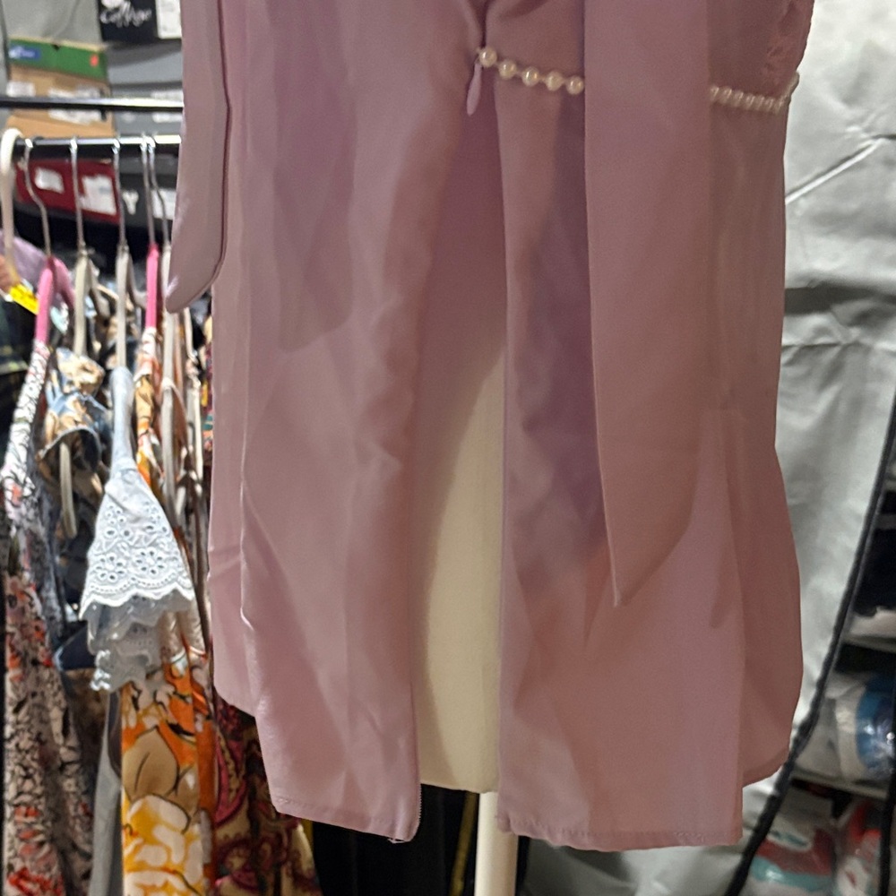 37c# NWT Flores W Sz S lavender top with lace,pearls, and bows( ribbons) accents - Picture 10 of 14